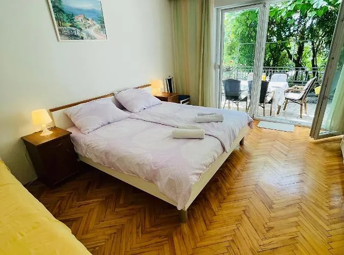 Paco & Bony Apartment Lovran